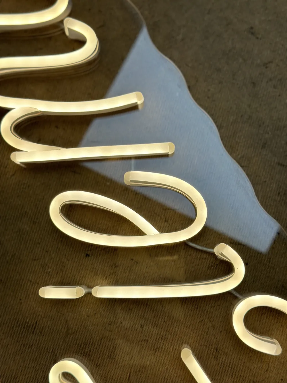 Original LED neon: slim, refined lines